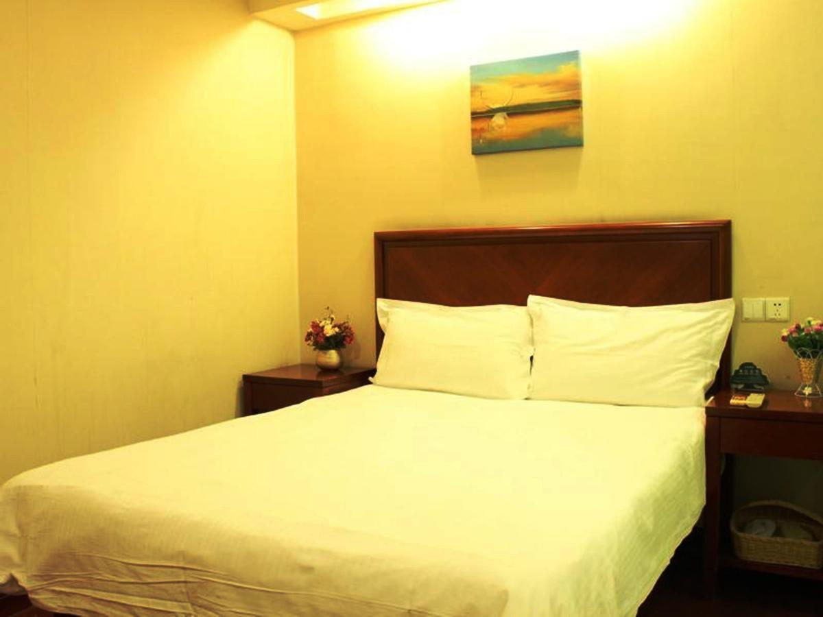 Greentree Xintiandi Laoximen Subway Station Shell Hotel